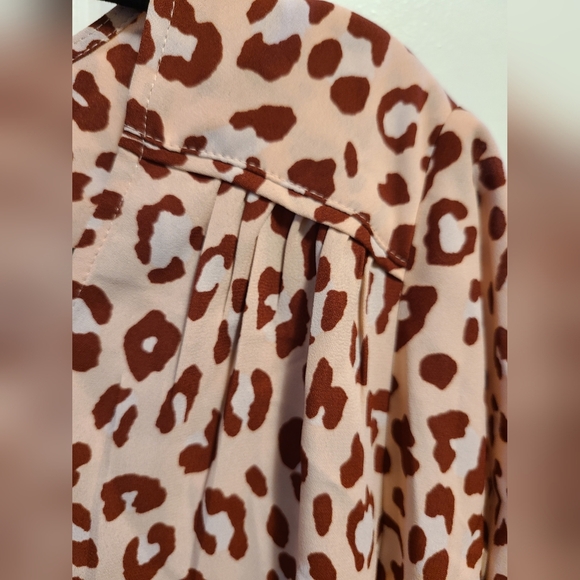 NWT Penningtons Button-up flutter sleeve blouse X - Picture 5 of 9